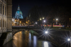 Am Leineufer bei Nacht